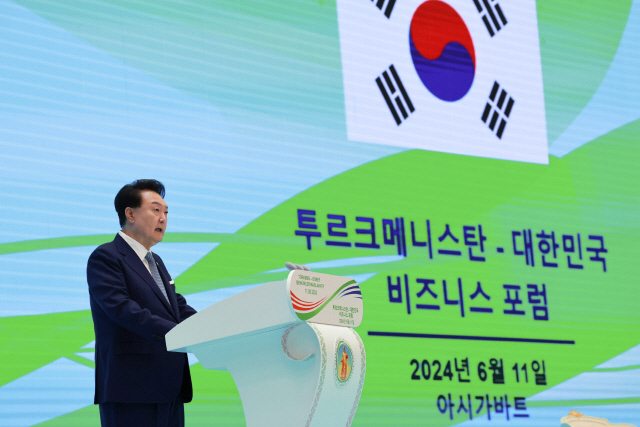 "4 õ  ũ ÷ܱ  츮   "